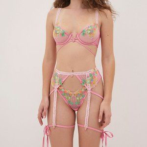 For Love & Lemons Berry Patch Underwire Bra,Thong Panty, & Garter Belt X…